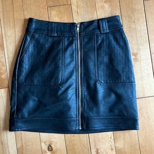 Faux leather mini skirt